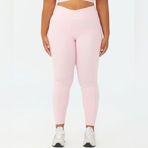 COTTON ON Trendy Plus Size Active
Ultra Soft Cross Over Full
Length Tight Pants